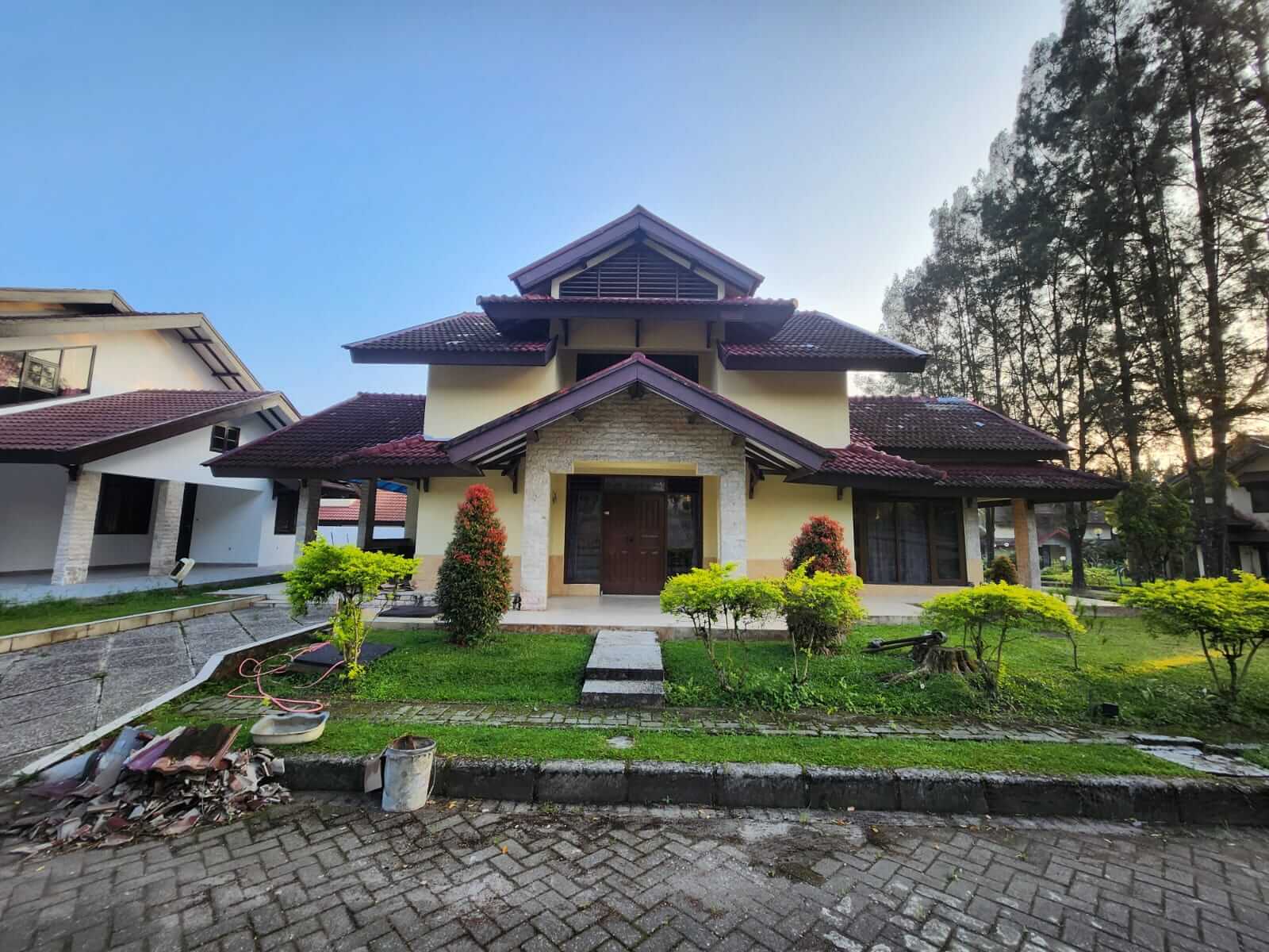 Villa Tampak depan