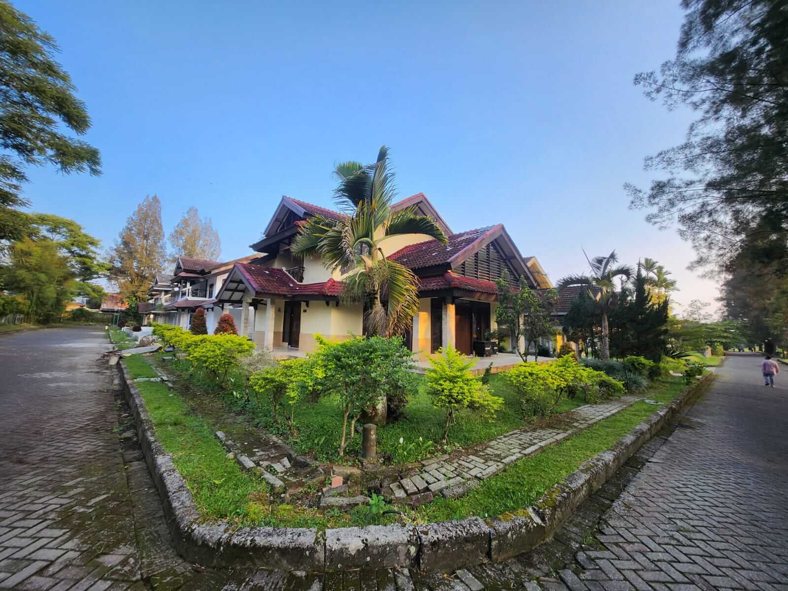 Villa Tampak sudut